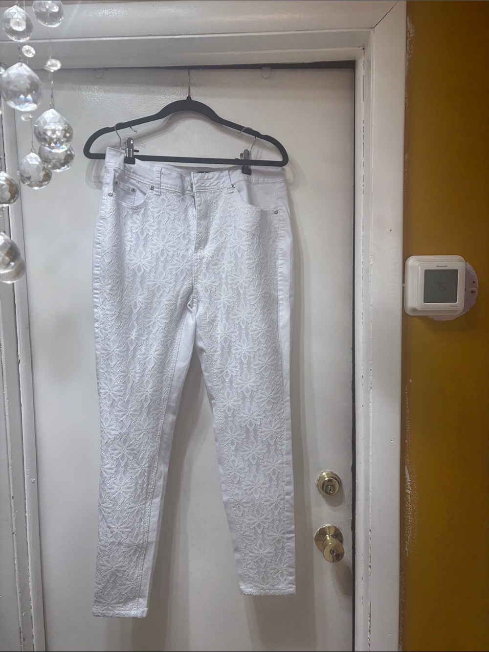 Ashley Stewart White Lace-Embossed Skinny Jeans